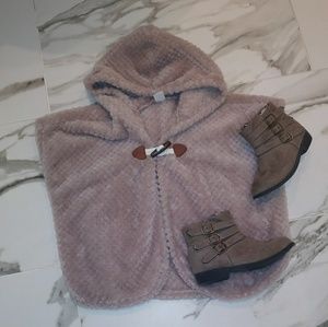 Adorable dusty rose poncho